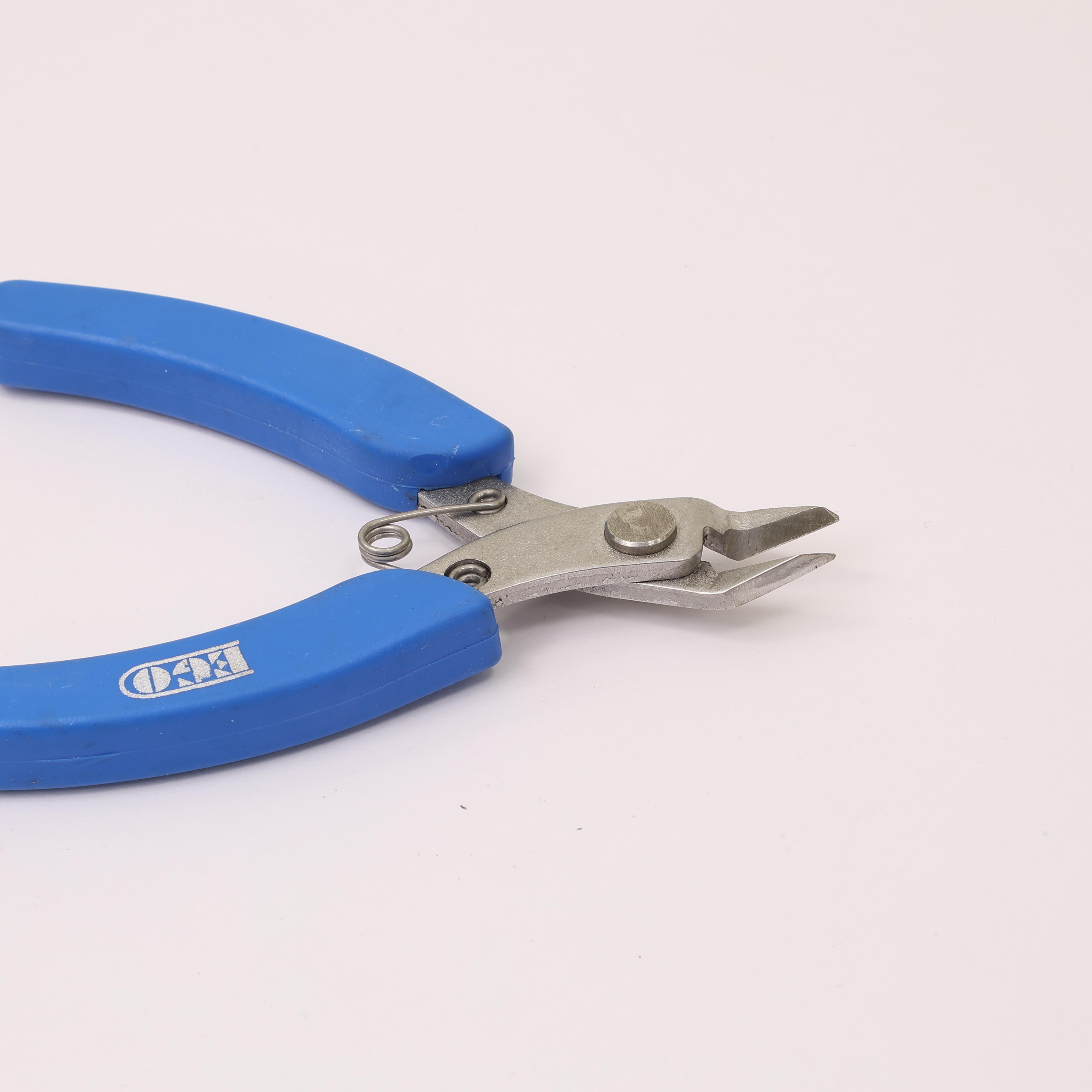 Steel Jewelry Cutter – Precision Cutting Tool, 1 Piece